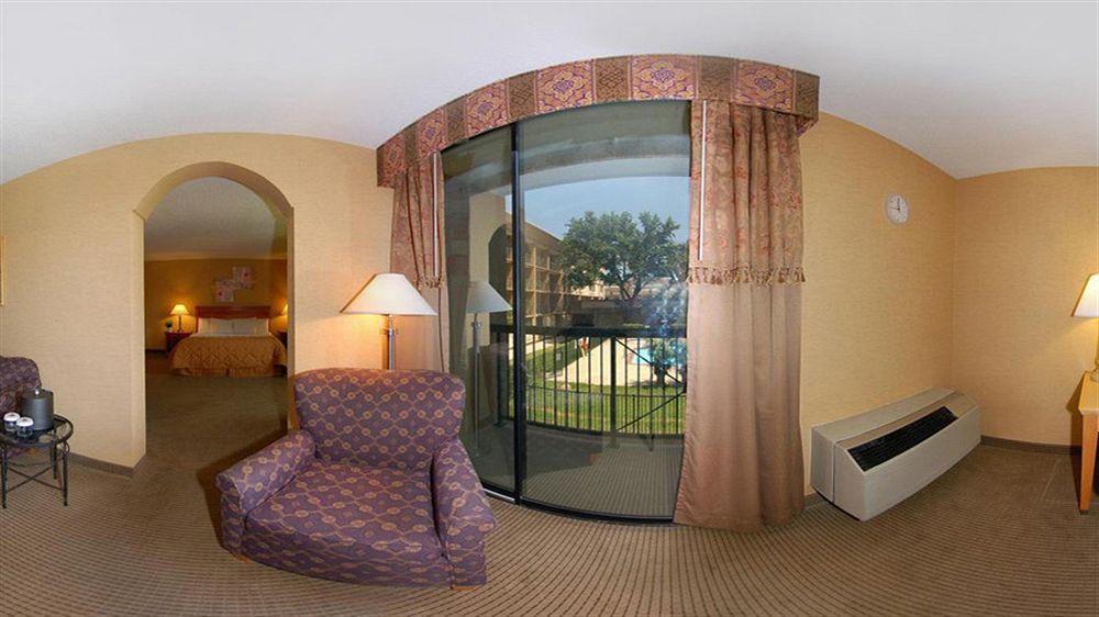 Clarion Hotel Park Central Dallas Zewnętrze zdjęcie