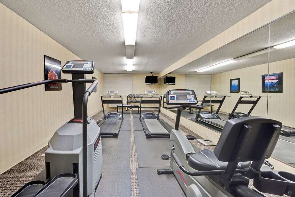Clarion Hotel Park Central Dallas Udogodnienia zdjęcie