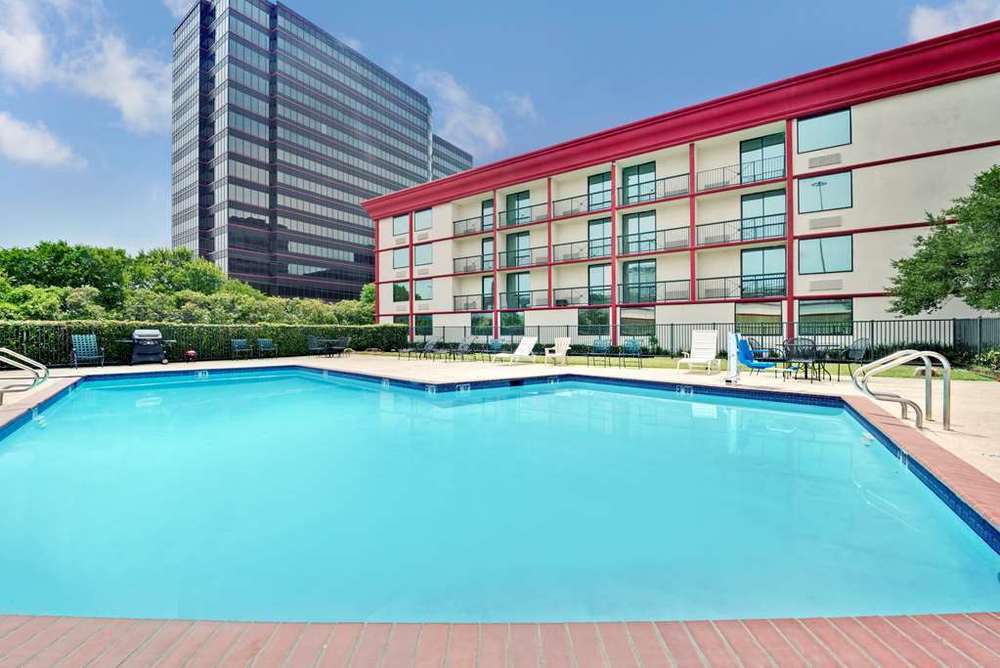 Clarion Hotel Park Central Dallas Udogodnienia zdjęcie